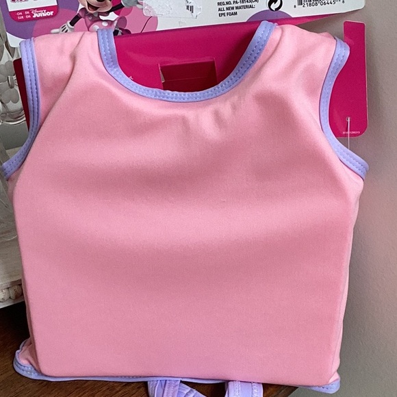 Bestway pink Disney Minnie Mouse life jacket. Size S/M. Up to 40 pounds - Picture 6 of 9